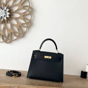 Classic Hermes Bag: A Stylish and Versatile Choice for Elegance